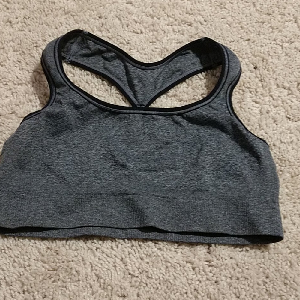 Sports top